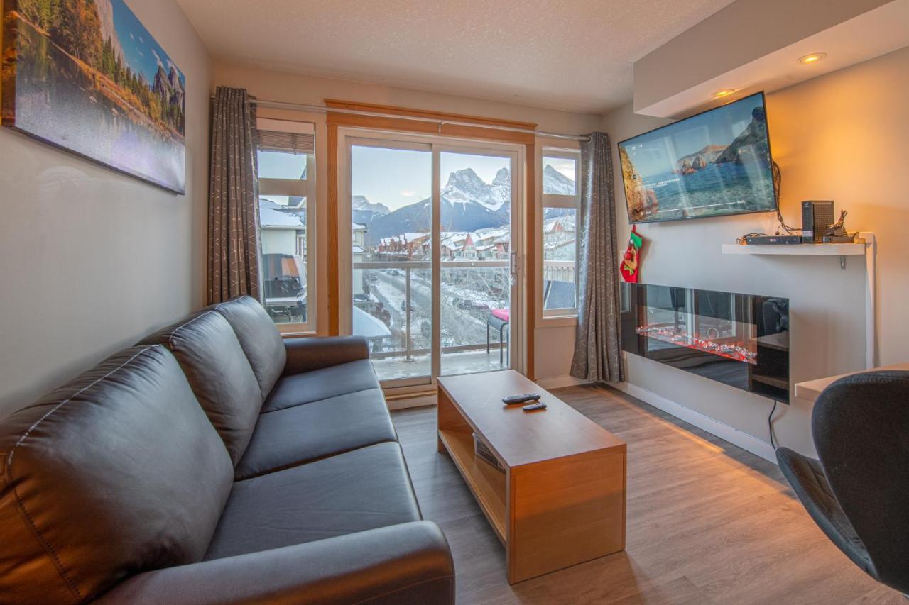 Mountain View 2 Bedroom Condo - Wt Top Floor-401 キャンモア エクステリア 写真
